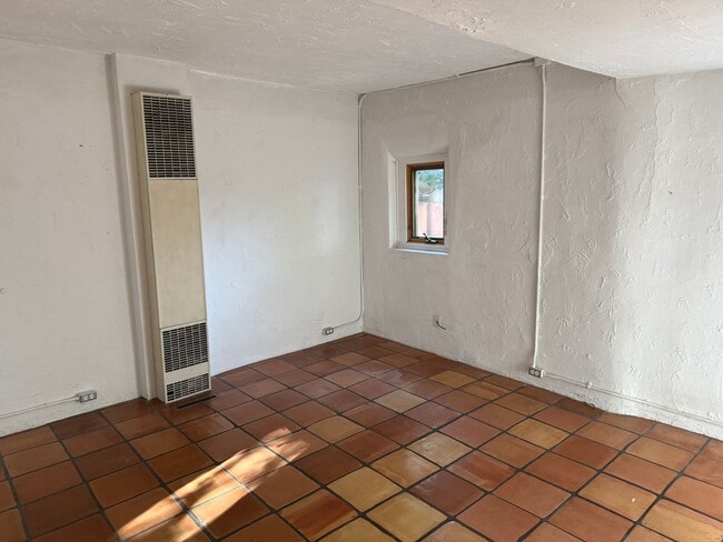 Photo - 949 Agua Fria St