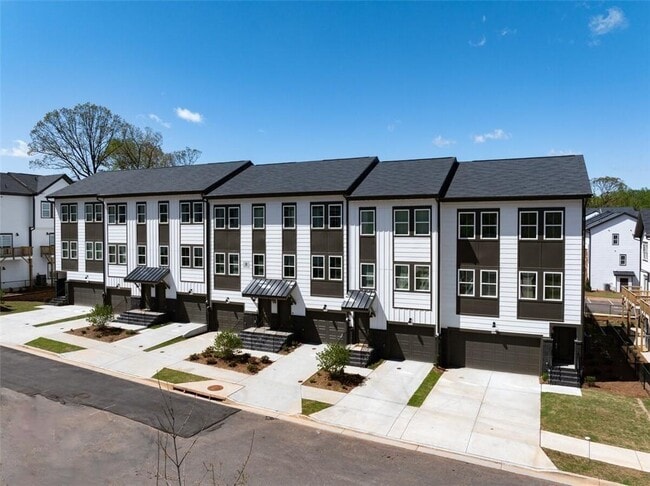 Building Photo - 3960 Redan Rd Rental