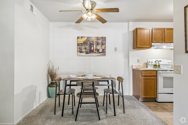 2BR, 1BA - 830SF - Dining Room