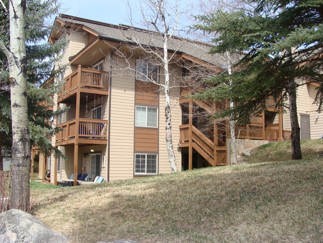 Building Photo - 1902 Crazy Horse Cir Unit 1902 Crazy Horse Cir