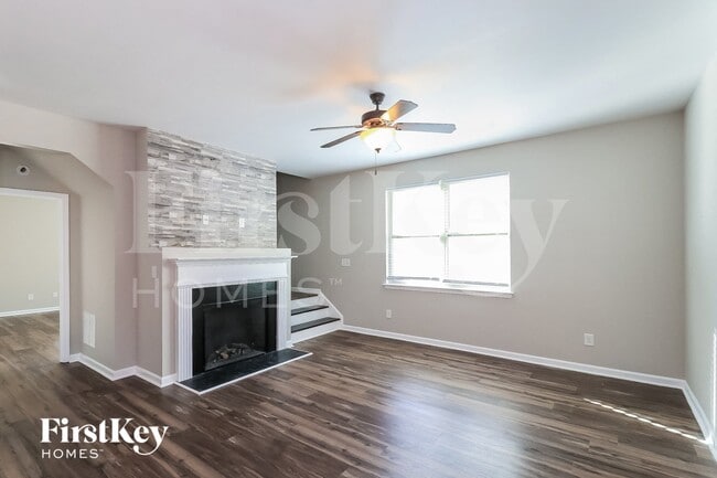 3827 Humber Ct