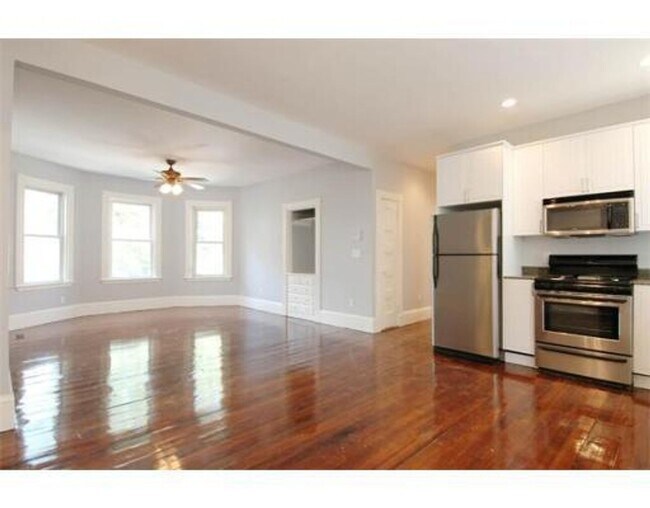 Photo - Sunny, massive, Modern. "Socially Incline...