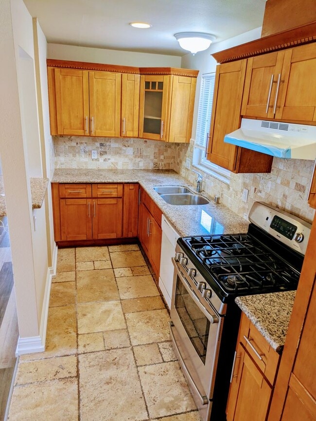 Photo - Lockwood Unit 1