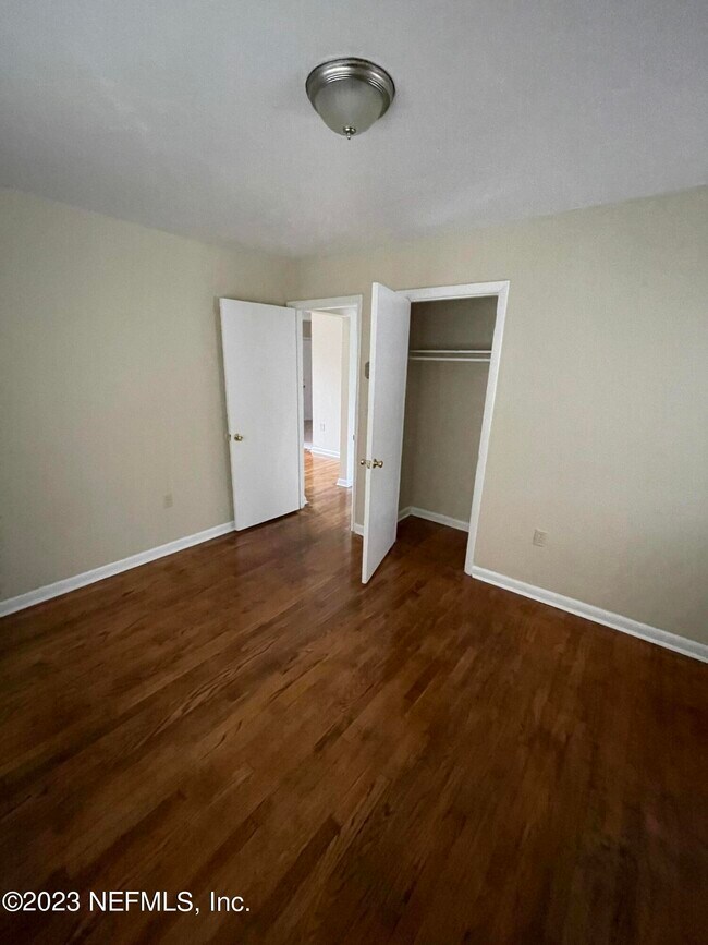 Photo - 5511 Los Santos Way Unit 6