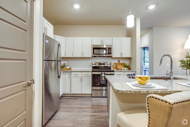 2HAB, 2BA - 1,306 ft² - Cocina - The Augustan