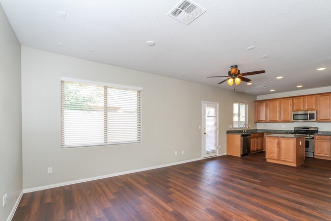 Photo - 698 Calamus Palm Pl