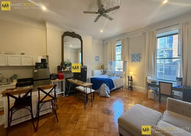 Photo - 335 Beacon St Unidad 2R