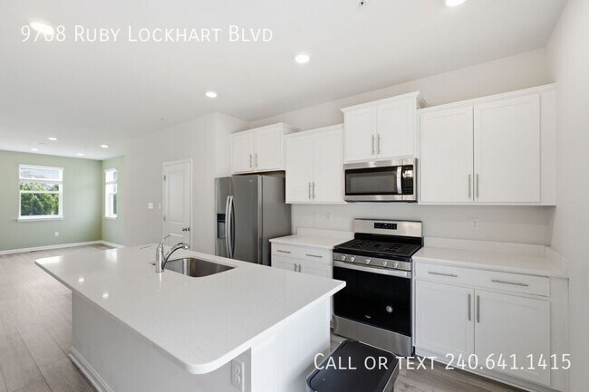 Photo - 9708 Ruby Lockhart Blvd