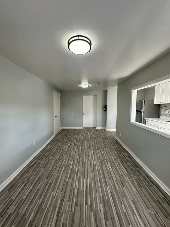 Photo - 380 Somerset St Unit 19