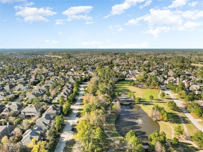 Photo - 241 W Tupelo Green Cir