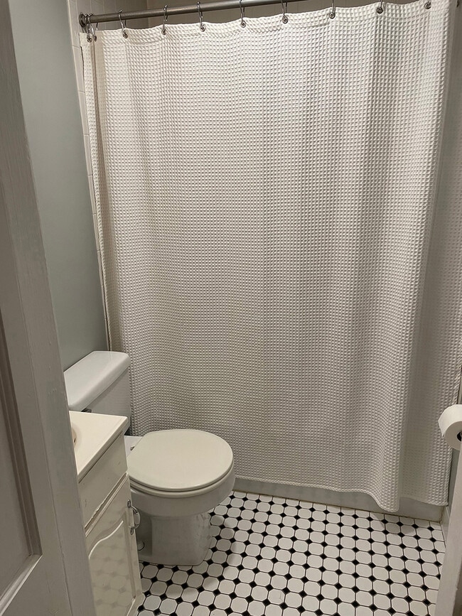 2-4 Pearl St Unit 2