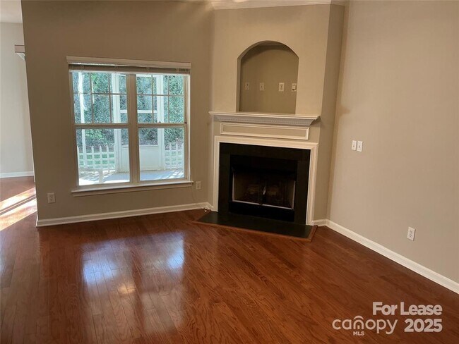 Photo - 16952 Commons Creek Dr