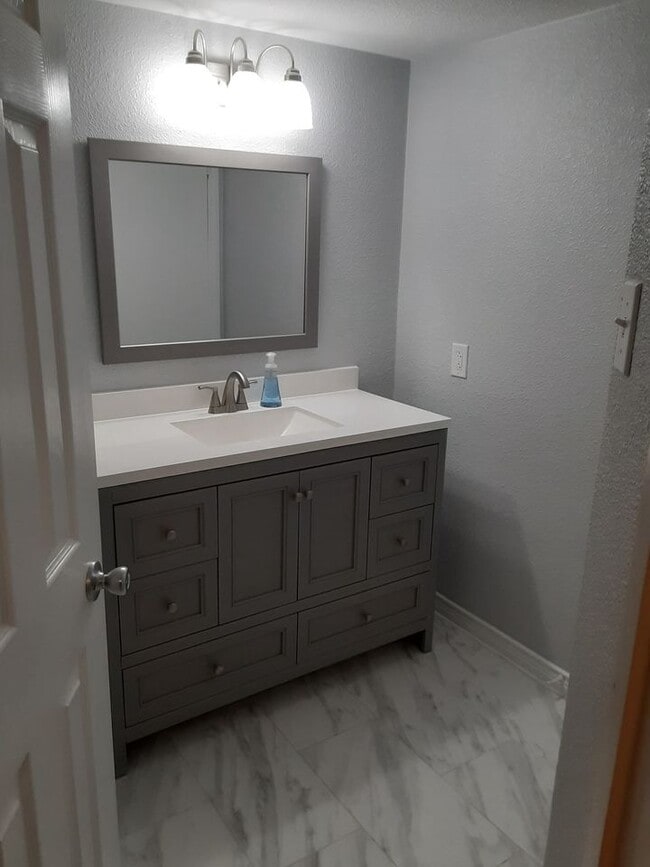 Photo - 18333 Roehampton Dr Unit 1018