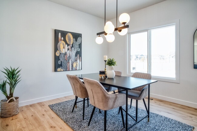 Photo - 17811-17871 71 St NW