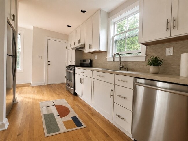 Photo - 128 Hamilton St