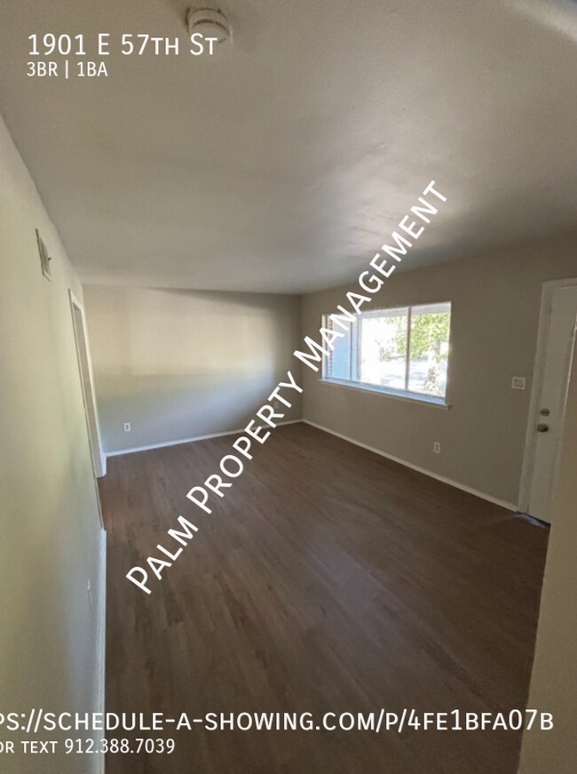 Photo - 1901 E 57th St