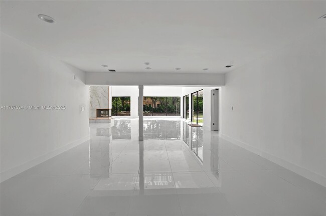 Photo - 4031 Coral Hills Dr House