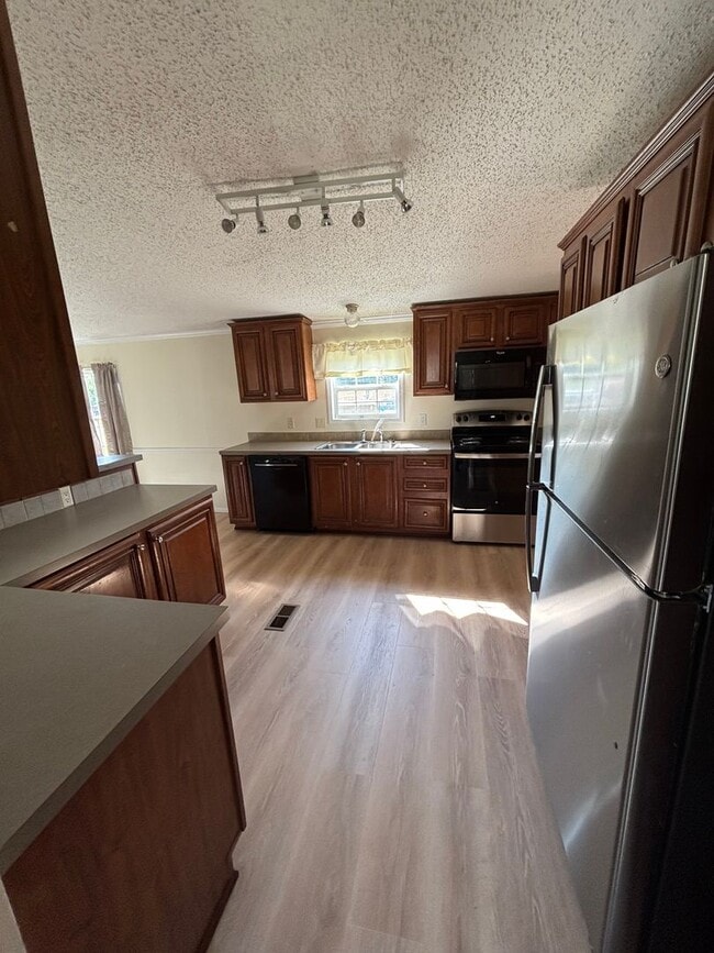 Photo - 3 Bedroom Blanchard Home - Just remodeled!