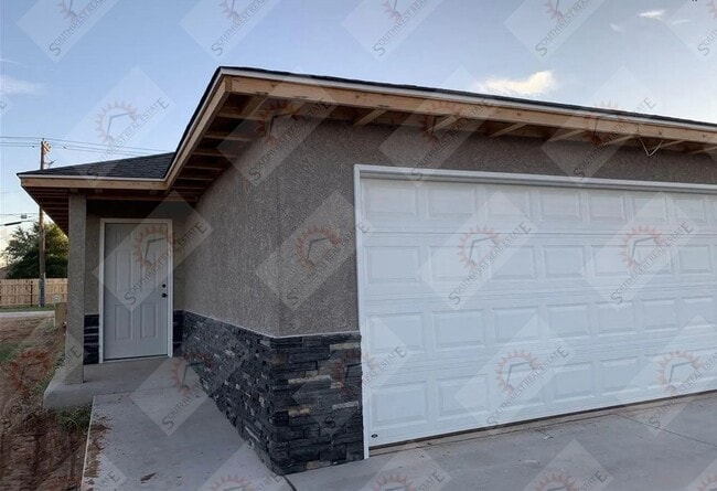 2608 E 14th St Unidad B