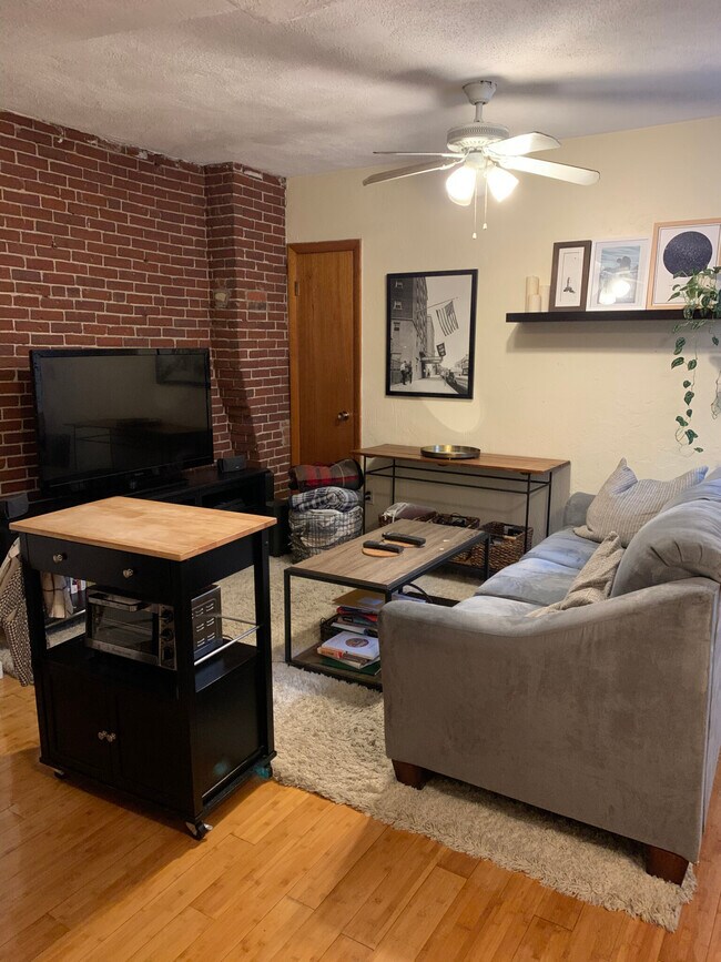 Photo - 159 Salem St Unit 4