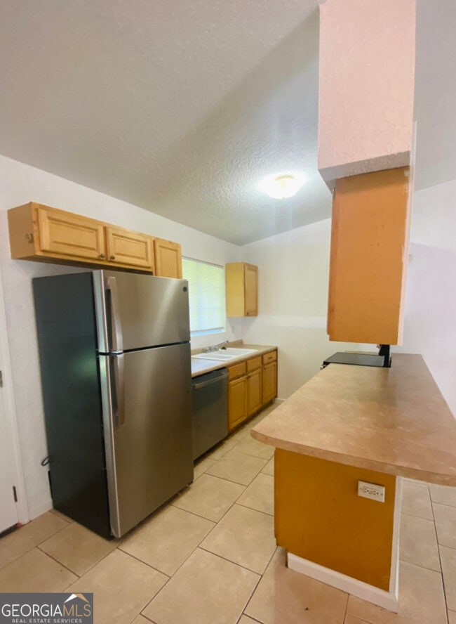 Photo - 240 W Dawson Ave