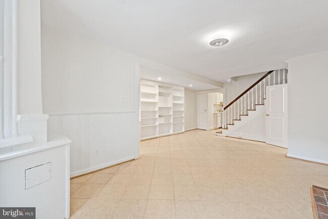 Photo - 1530 34th St NW