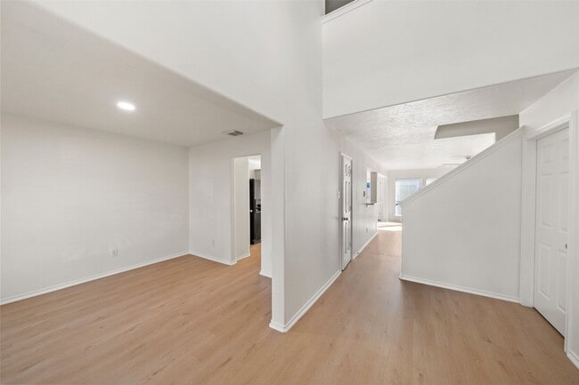 Photo - 6734 Atasca Creek Dr