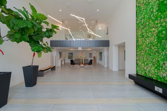 Photo - 111 SE 1st Ave Unit 404