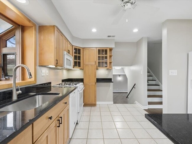 Photo - 619 Rockland Ave