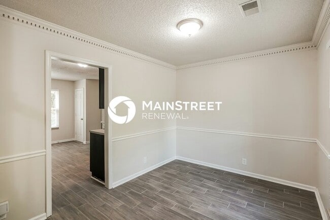 Photo - 3 Bedroom Pet-Friendly Home in GOODLETTSVILLE, TN with Main Street Renewal