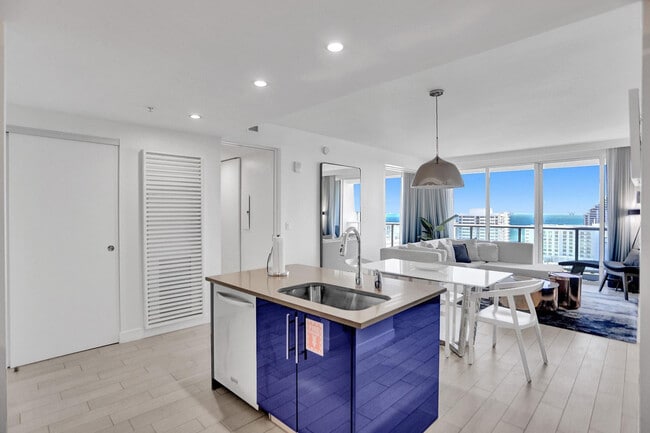 Photo - 3101 Bayshore Dr Unit 1807