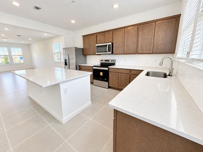4540 Orchard View Aly