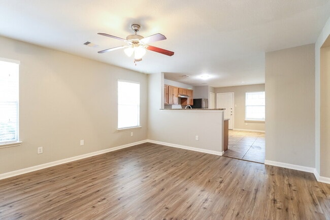 Photo - 21610 Forestlight Ct Casa