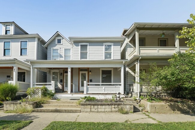 Photo - 212 W 3rd Ave