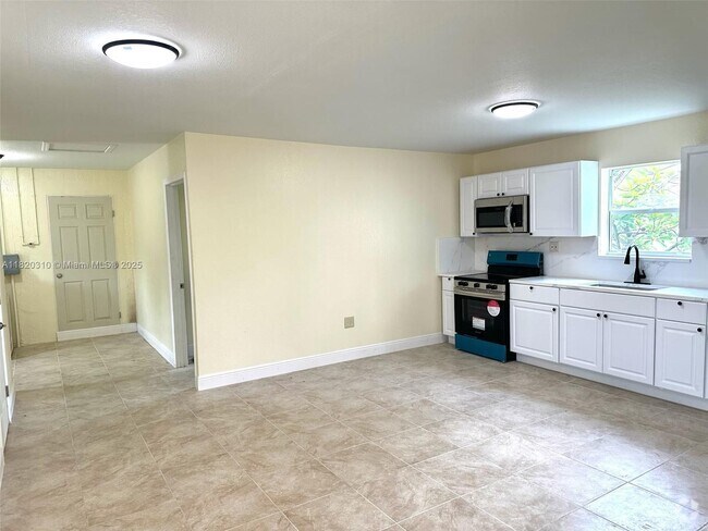 Building Photo - 17625 SW 160th Ave Unit - Rental