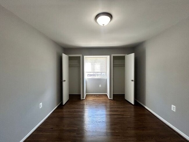 Photo - 3 Bedrooms 3.5 Bathrooms Townhome