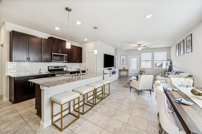 Photo - 5547 Madden Ln