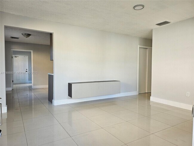 Photo - 7416 SW 21st St