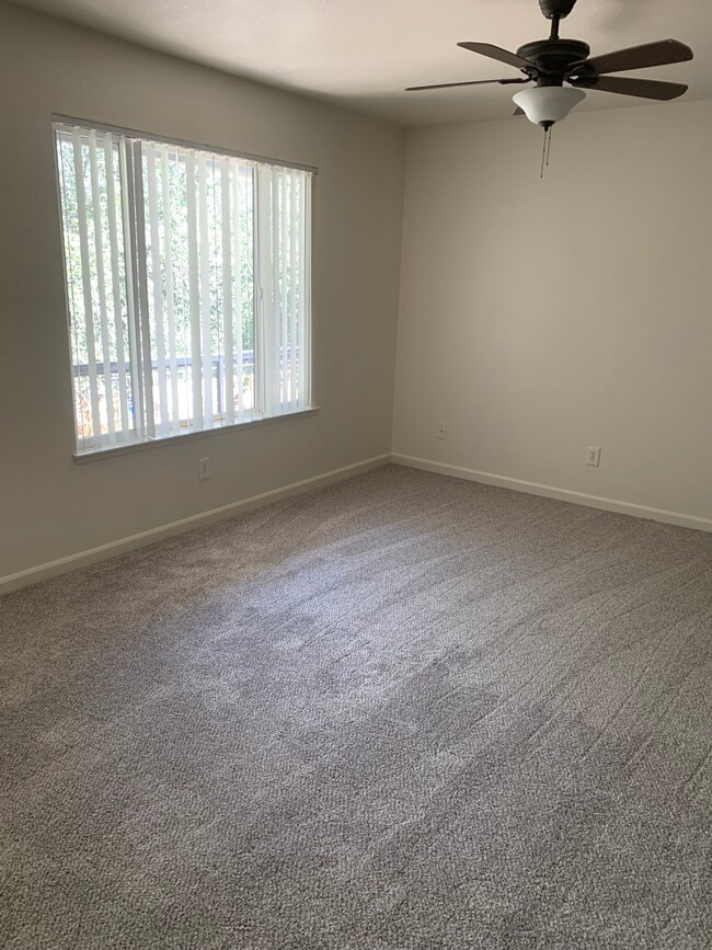 Willow View Apartments