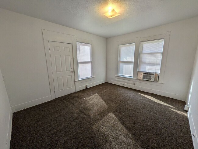 Photo - 2105 Cable Ave Unidad 2105 Cable Ave #1 (ABP) - RTR 12/16