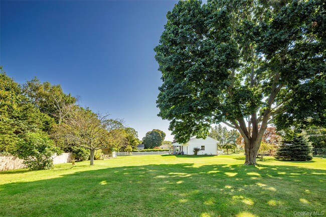 Photo - 275 Maier Pl