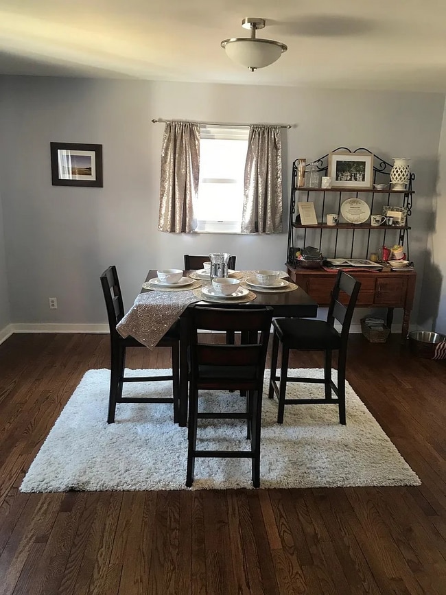 Comedor - 5508 Margaretta St