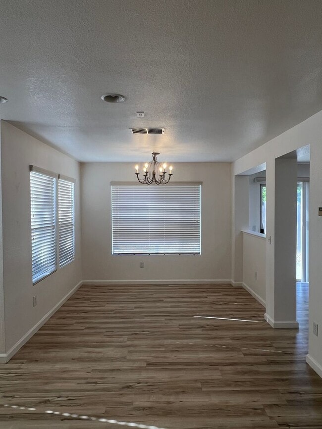 Photo - GORGEOUS 3 BEDROOM IN E. ROSEVILLE GATED COMMUNITY!!