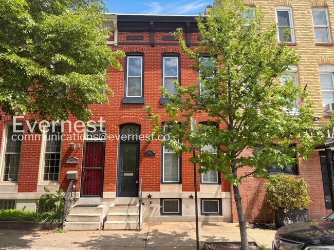 Building Photo - 1631 S Charles St