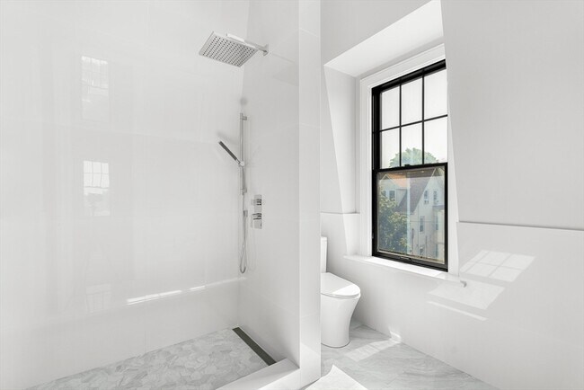 Photo - 34 Pinckney St Unit 3