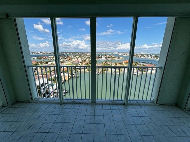 Photo - 420 64th Ave