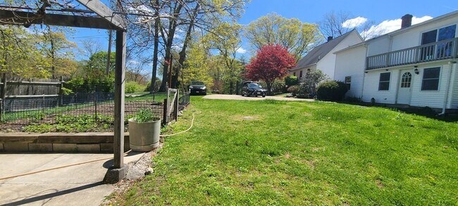 Photo - 10 Mellen St