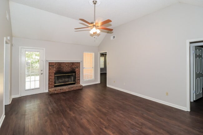 Photo - 5686 Richburg Ave
