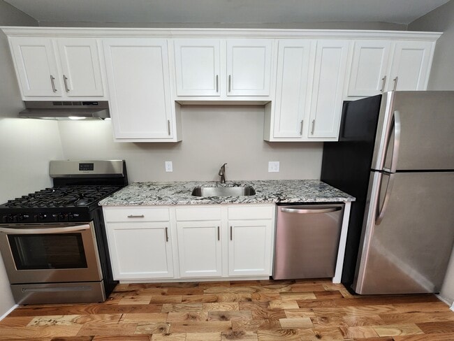 115 W 2nd Ave