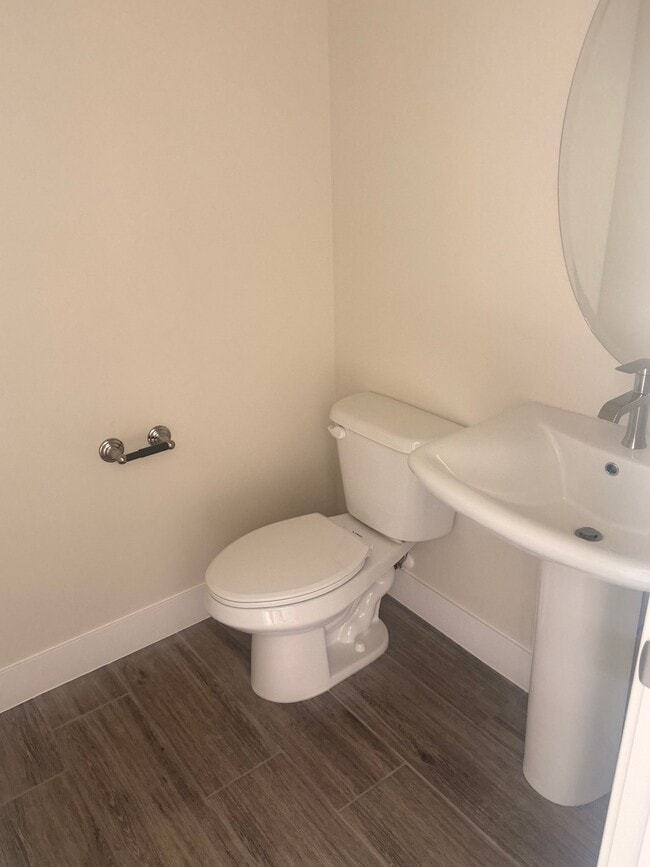 Photo - 51 S 4375 W